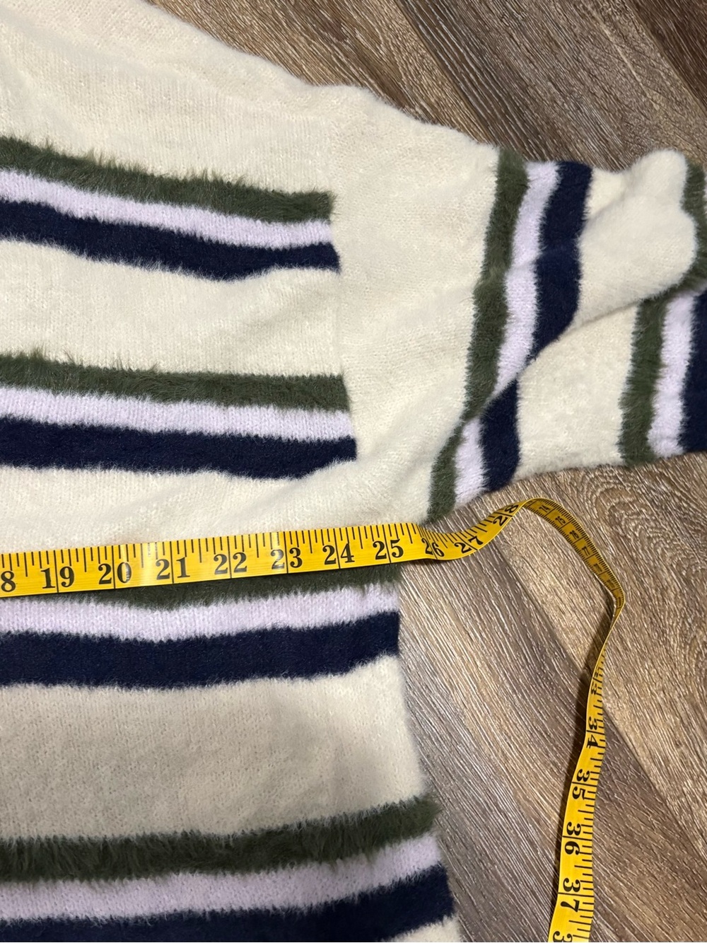 Arie unREAL Striped Polo Sweater.nwt sz Large - Picture 9 of 9